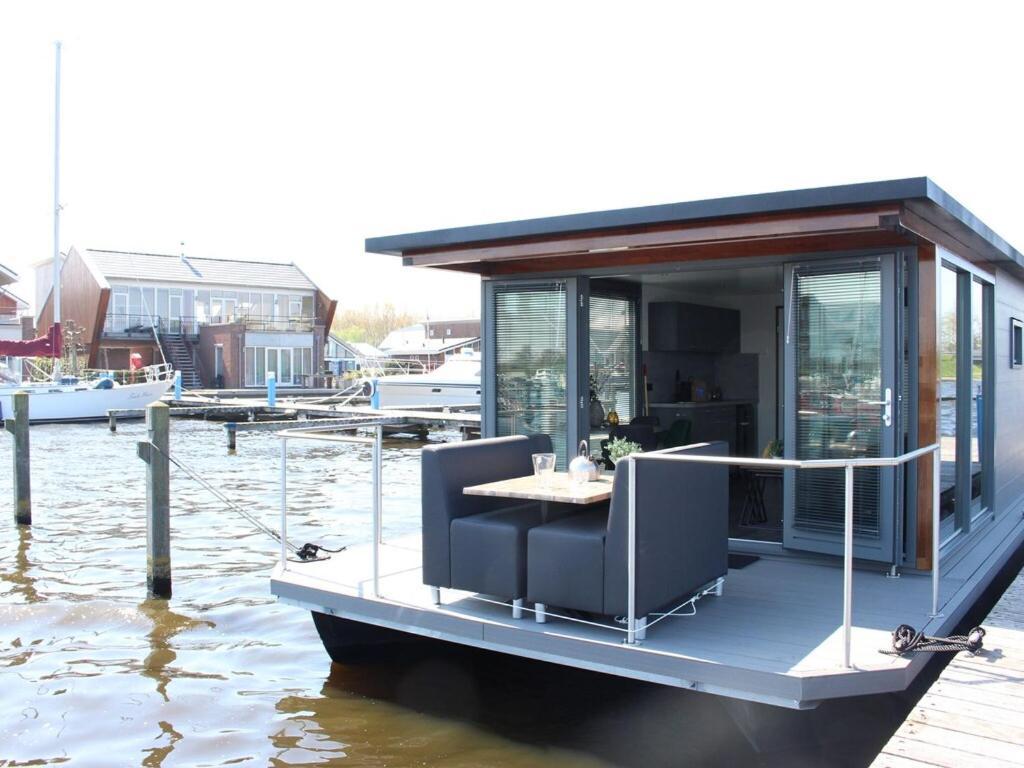 Modern Houseboat With Air Conditioning Located In Marina Uitgeest Eksteriør bilde