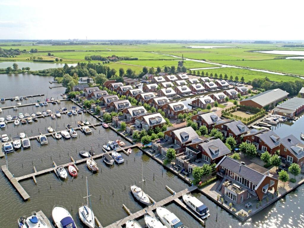Modern Houseboat With Air Conditioning Located In Marina Uitgeest Eksteriør bilde